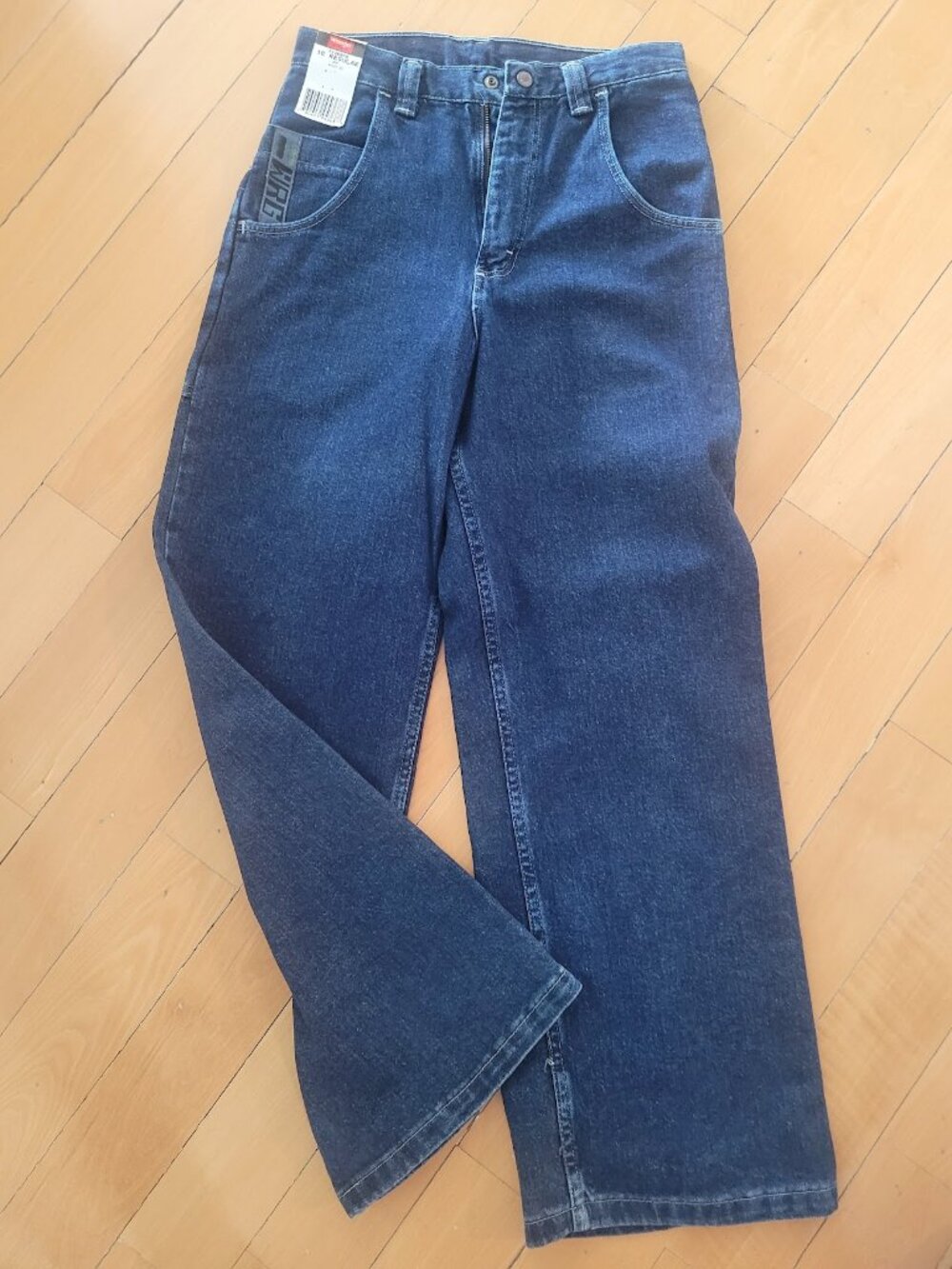 Wrangler Extreme Wide Leg..Size 16 Regular...New with Tags